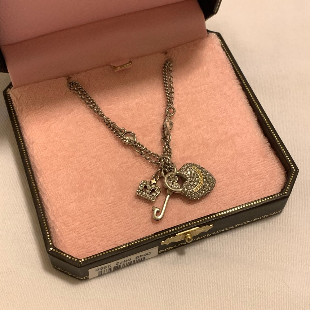 Juicy Couture Necklace (NWT)